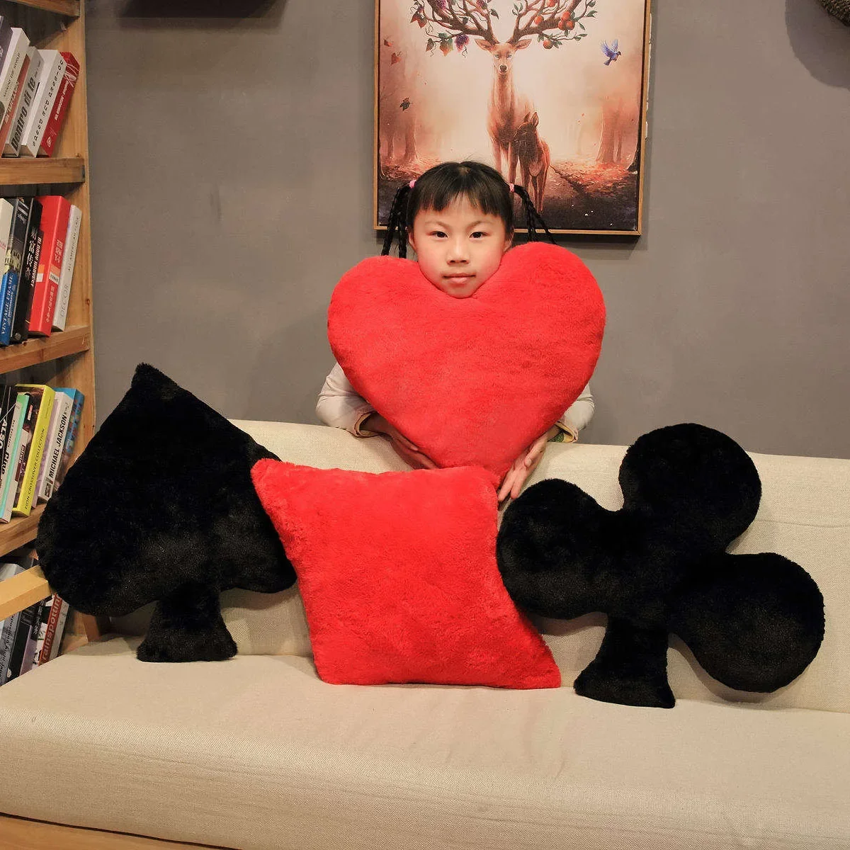 

1 шт., покерные карты, плюшевые подушки, красное сердце, бриллиант, черный лопаточный клуб, мягкое украшение для дивана, стула, кровати