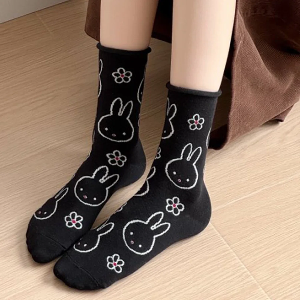 5 paar Nette Lustige Cartoon Kaninchen Frauen Socken Tier Druck Street Style Mode Mittleren Rohr Socken Lange Herbst Winter Frau socken – Detail 4