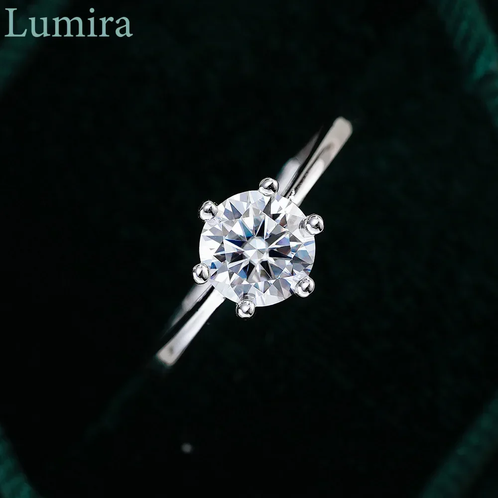 Lumira Sparkling Six-Prong Moissanite Platinum PT950 Ring for Women Classic Engagement Ring Gift Valentine's Day Gift for Her