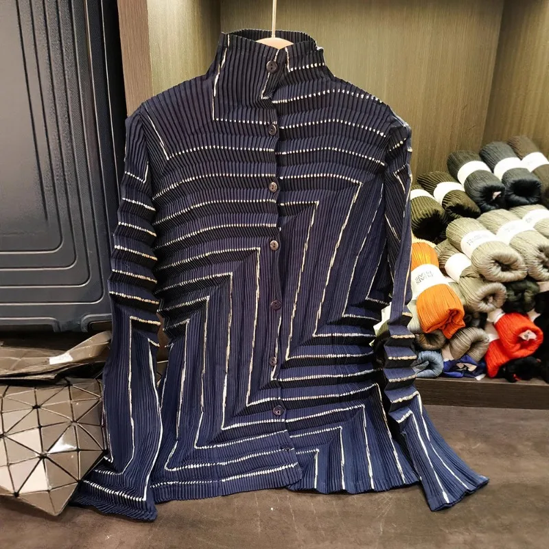Miyake Plissee High Neck Shirt Design Unregelmäßige Gefaltete Langarm Gestreiften Hemd Frauen 2025, Frühjahr Neue Plissee Top
