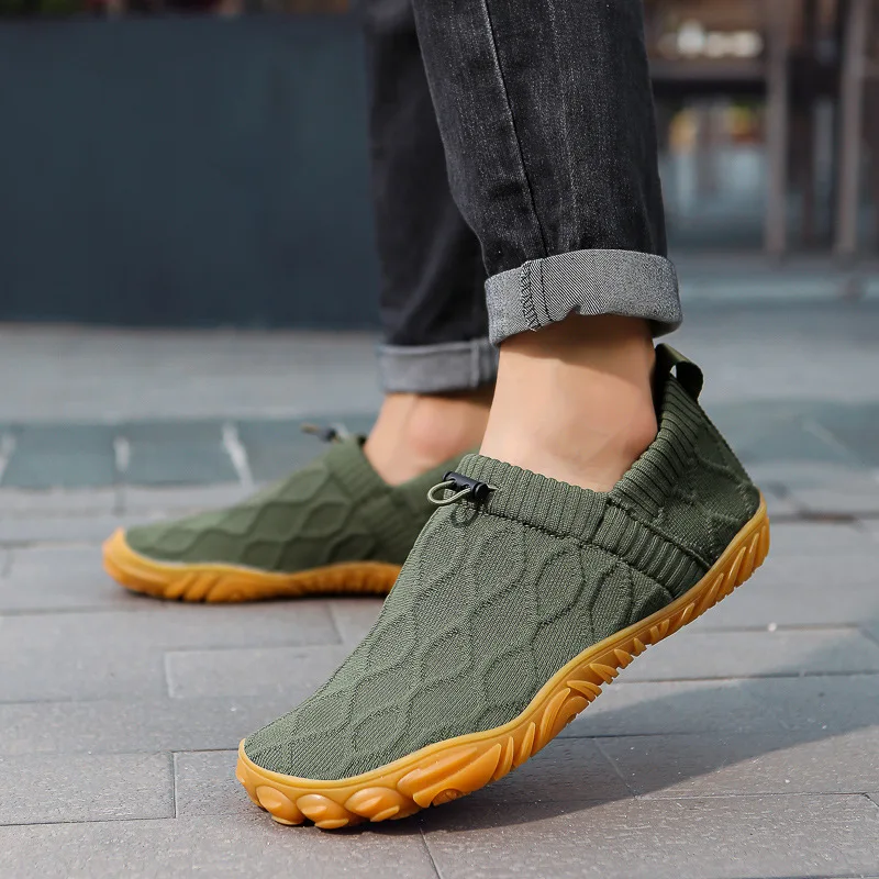 Breathable Knitted Men's Vulcanized Shoes Male Slip-on Casual Shoes Fashion Comfortable Man Outdoor Running Footwear Couple