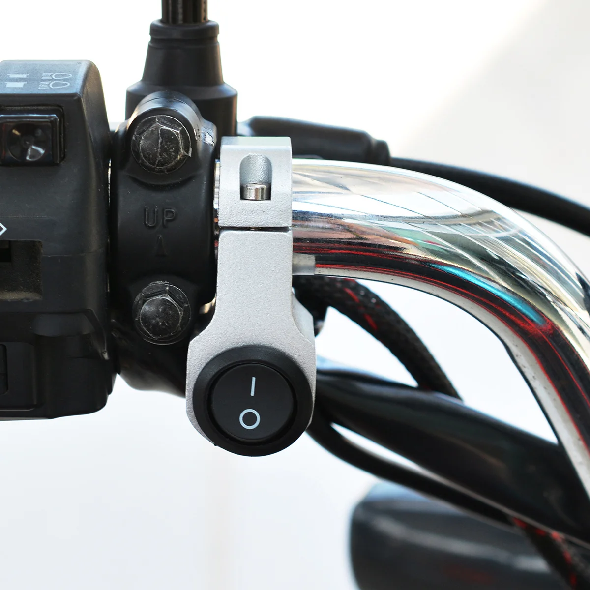 

12 V Motorcycle Waterproof Switch Handlebar Mount Headlight Button Motorbike off Aluminum Alloy