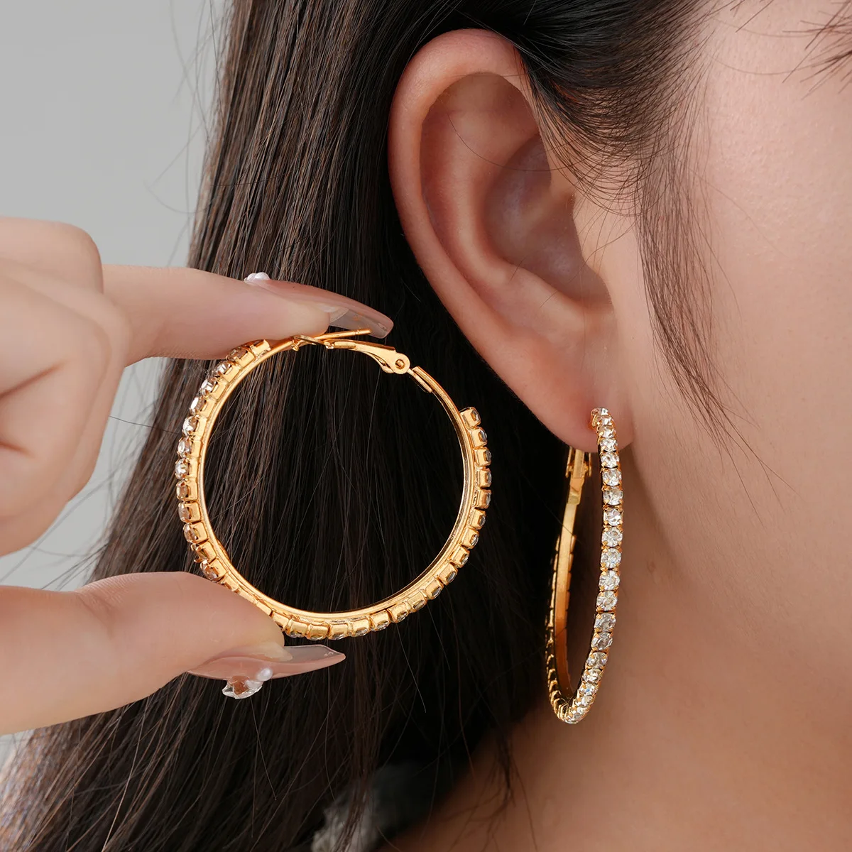 Fashionable Temperament, Exaggerated Personality Geometric Gold Women'S Diamond Studded Large Circle Earrings