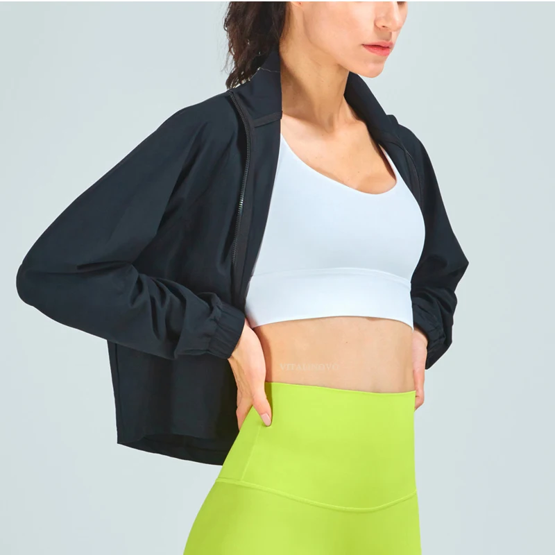 VITALINOVO Sportliche Trainingsjacke für Damen, UPF 50+, langärmelig, Sonnenschutz, leichte Hemden, kurze Jacken mit Reißverschluss, Laufen – Detail 5