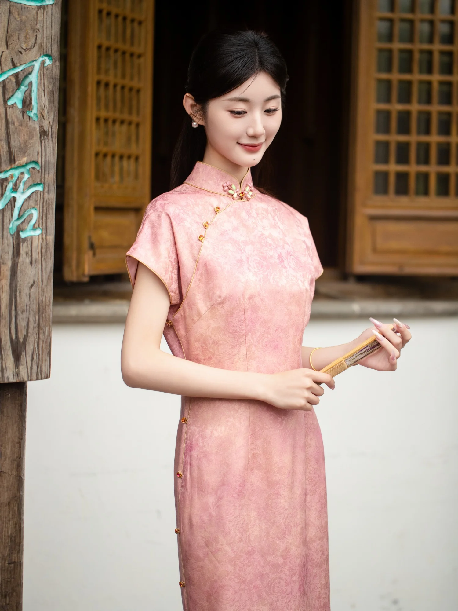 

Новое китайское шелковое платье-ципао с разрезом, повседневное, летнее, простое и элегантное, длинное