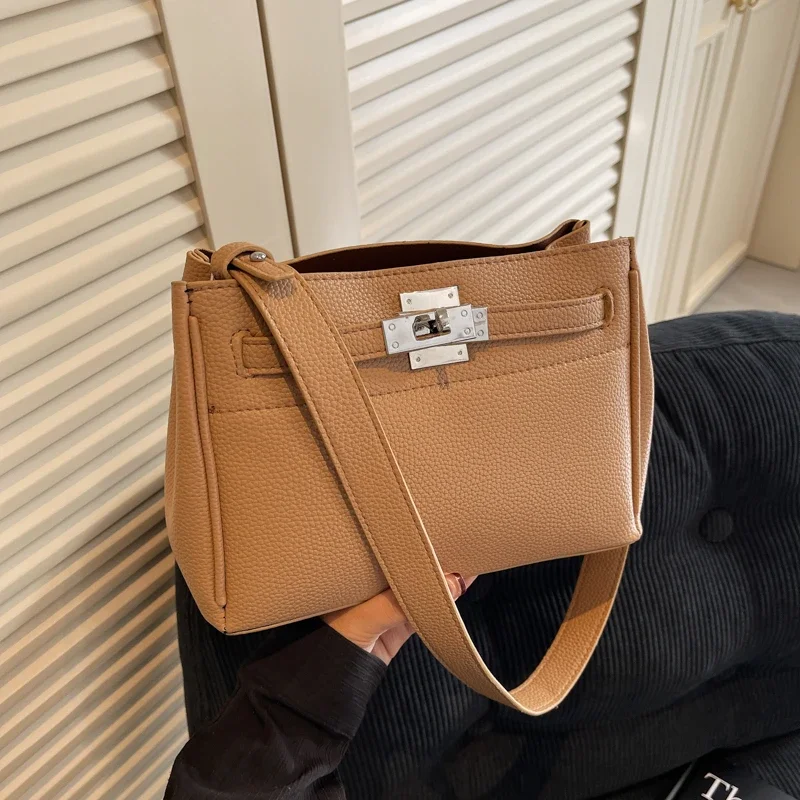 

Famous Design Women's Handbag, Casual Travel Crossbody Bag, Fashionable Buckle Women's Bag, Women's Shoulder Bag