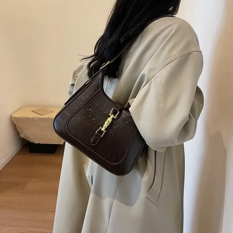 

Женская сумка через плечо, новая модная сумка подмышки, зимняя новая сумка на одно плечо, универсальная сумка, популярная сумка из полиэфирного волокна