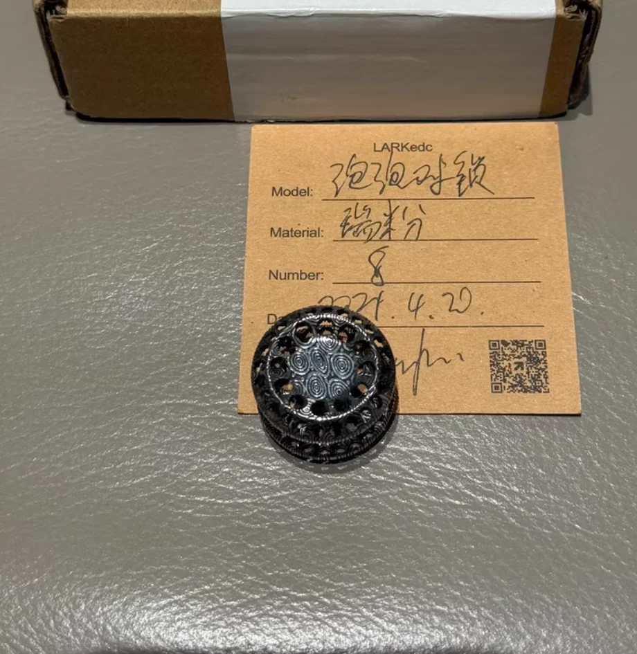 Giocattolo di decompressione fidget usato EDC Lark Bubble Button dama spinner