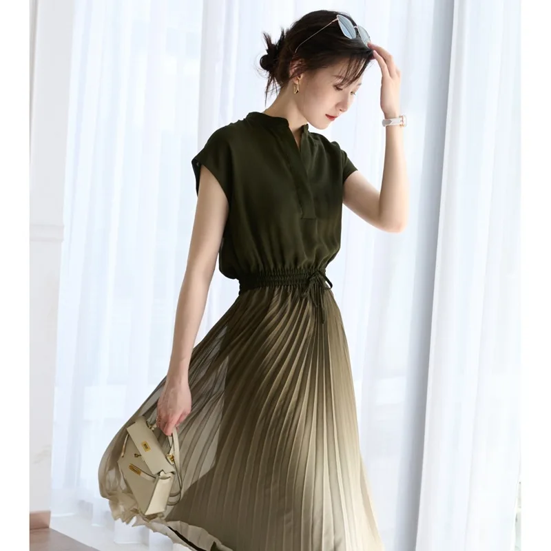 

Woman Y2k Dresses Female 20234 Summer Design Temperament Fashion Fake Two Pieces Pleated Bodycon Maxi Dress