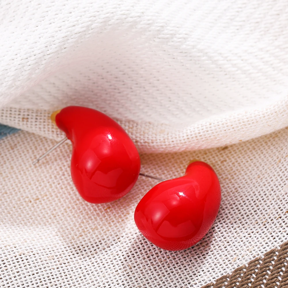 Vintage Metal Hollow Water Droplet Red Enamel Earrings for Women Girls Tear Drop Shaped Fashion Jewelry Popular Accessories