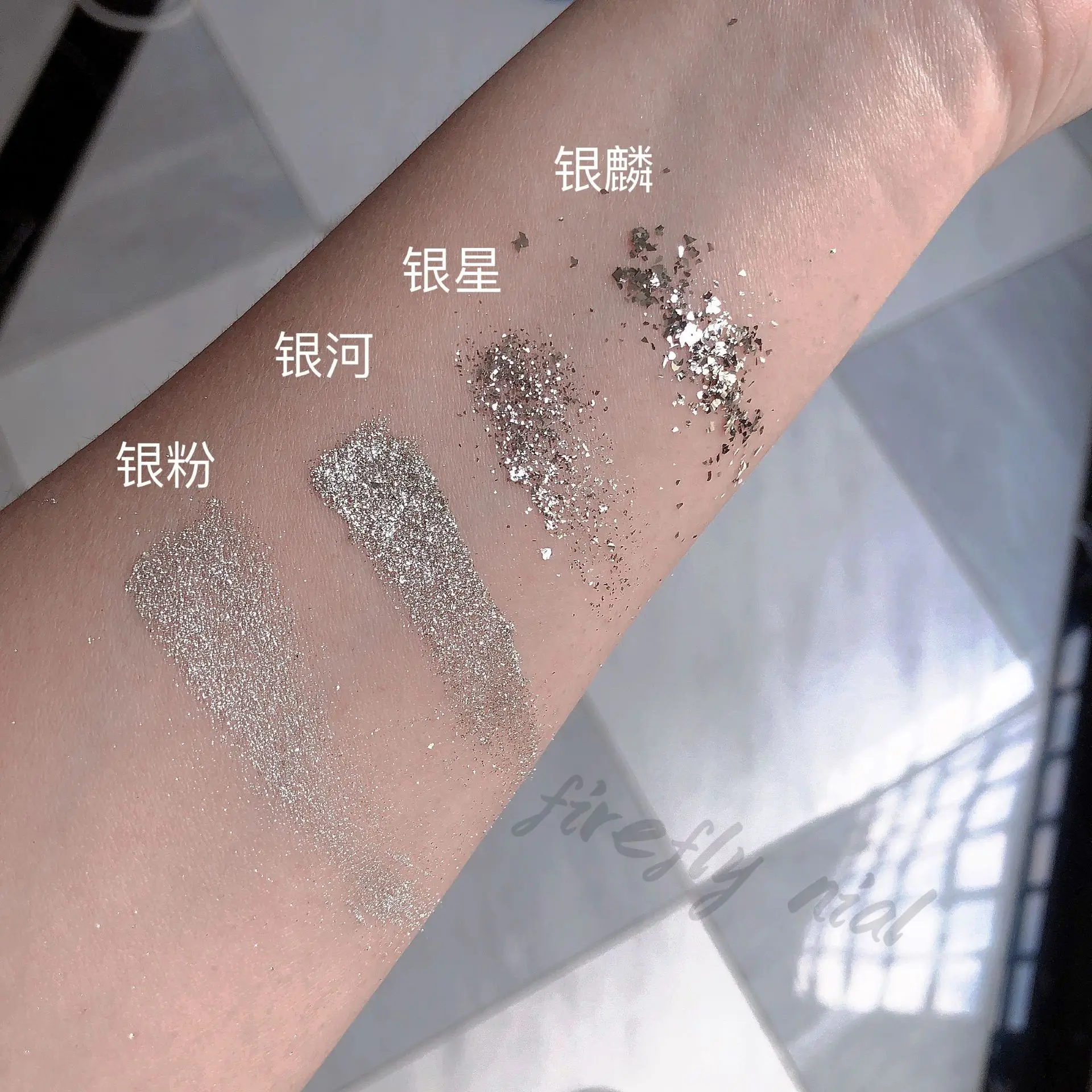 4Style Crushed Silver Nail Powder Glitter Silver Powder Magic Mirror Powder do nieregularnych mieszanych pigmentów do manicure