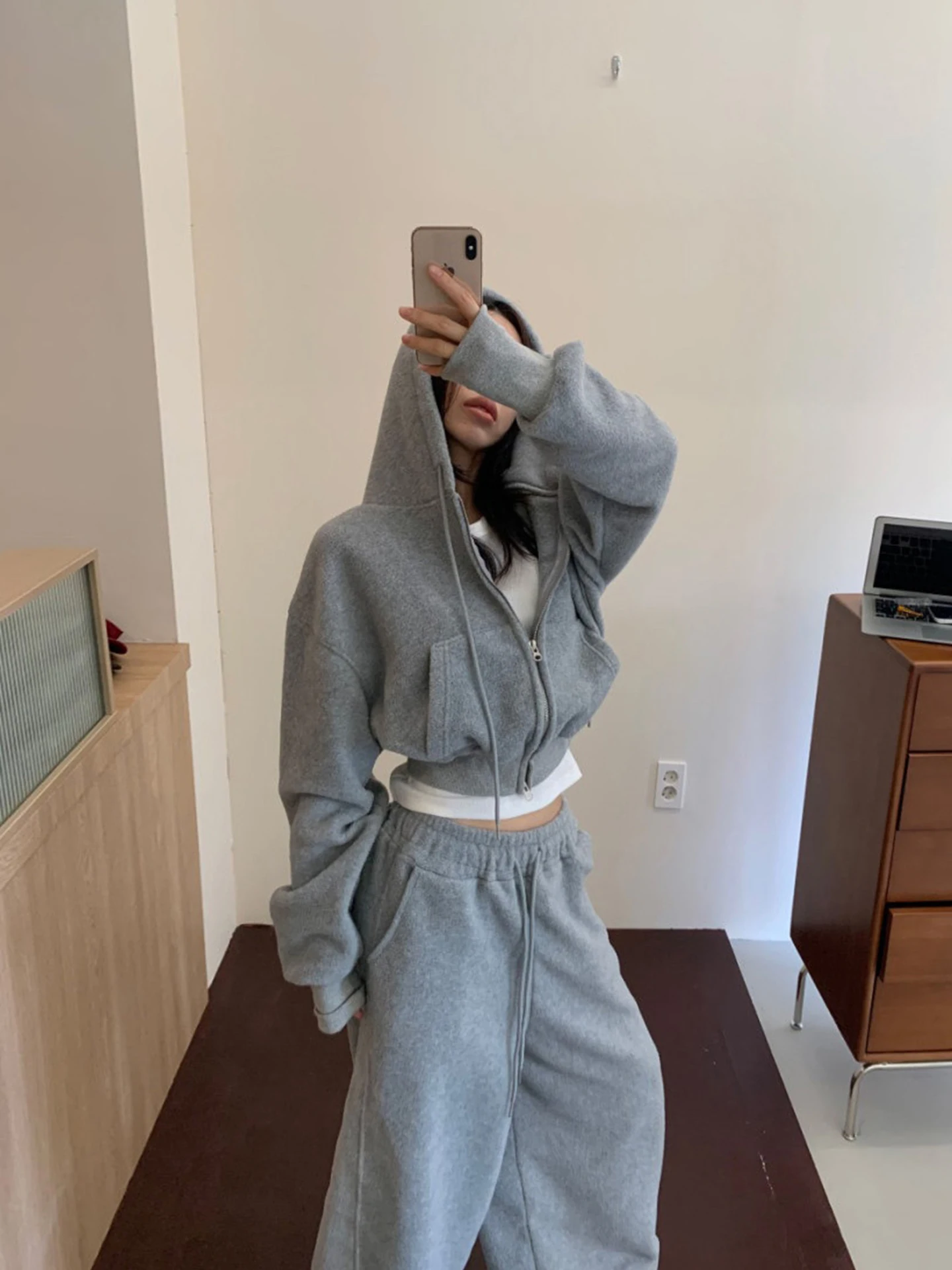 

Faionable Fce Lined Hooded Jaet And High Waist Long Pants Women's Set Casual Winter Outfit ort Sve Zipper Closure