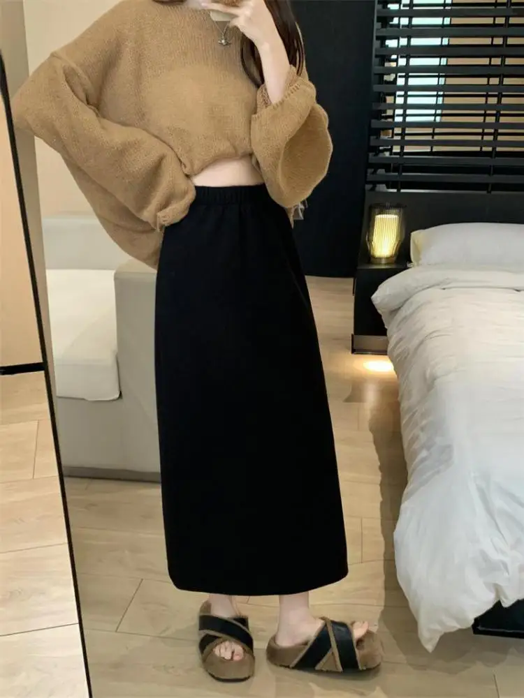 

French Vintage Women Solid Velvet Elegant Knit Long Skirt 2024 New Autumn Winter High Waist Plus Size Pleated Split Skirt Street