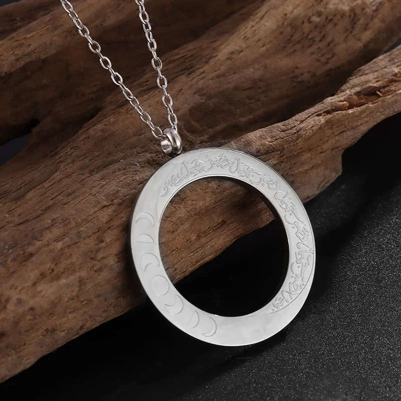 Creative Islamic Scripture Circle Sun and Moon Stainless Steel Necklace for Men and Women Muslim Daily Amulet Jewelry