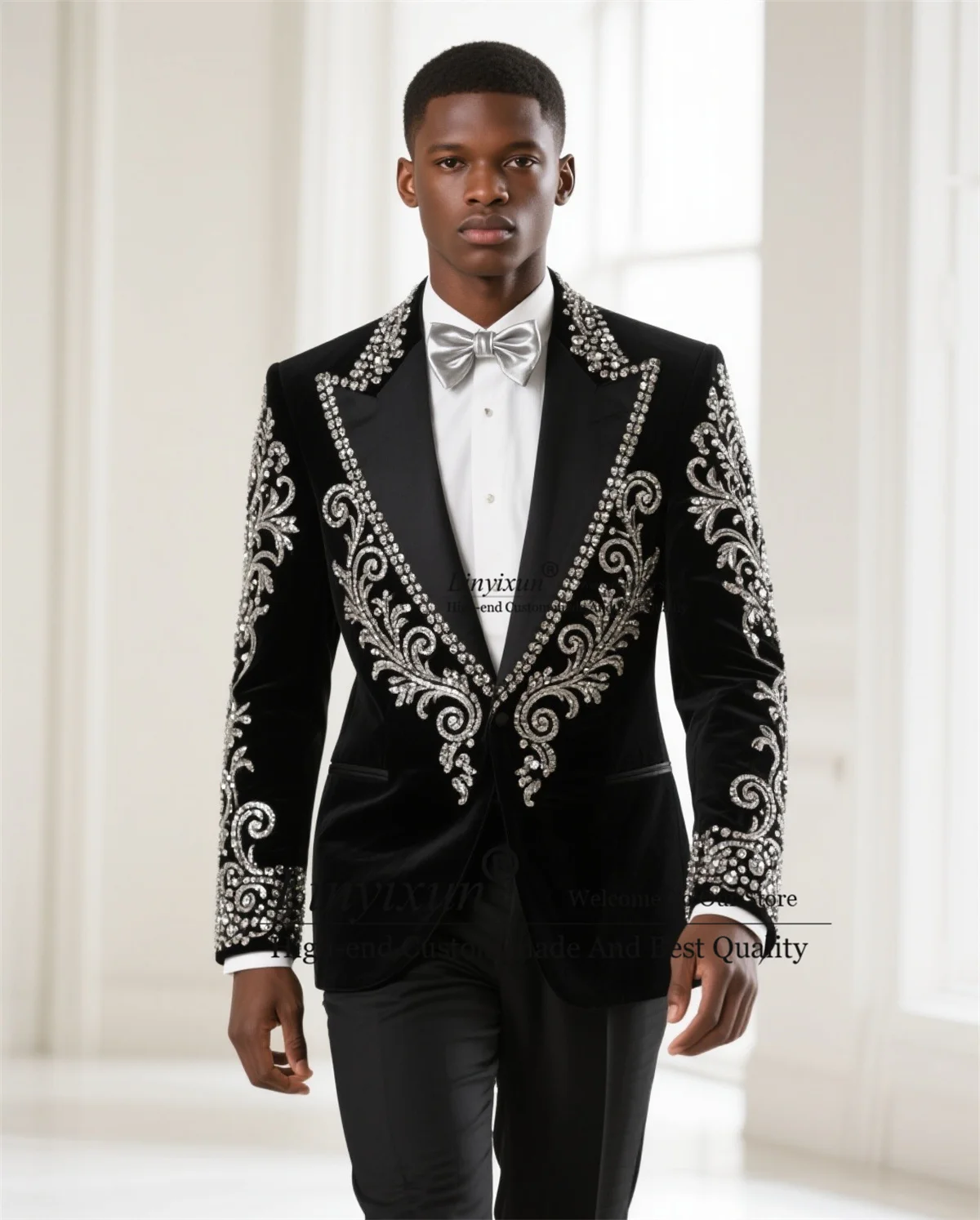 

Sparkly Metal Embellished Beadeds Men Suits Peaked Lapel Groom Tuxedos 2 Pieces Sets Party Prom Blazer Customized Costume Homme