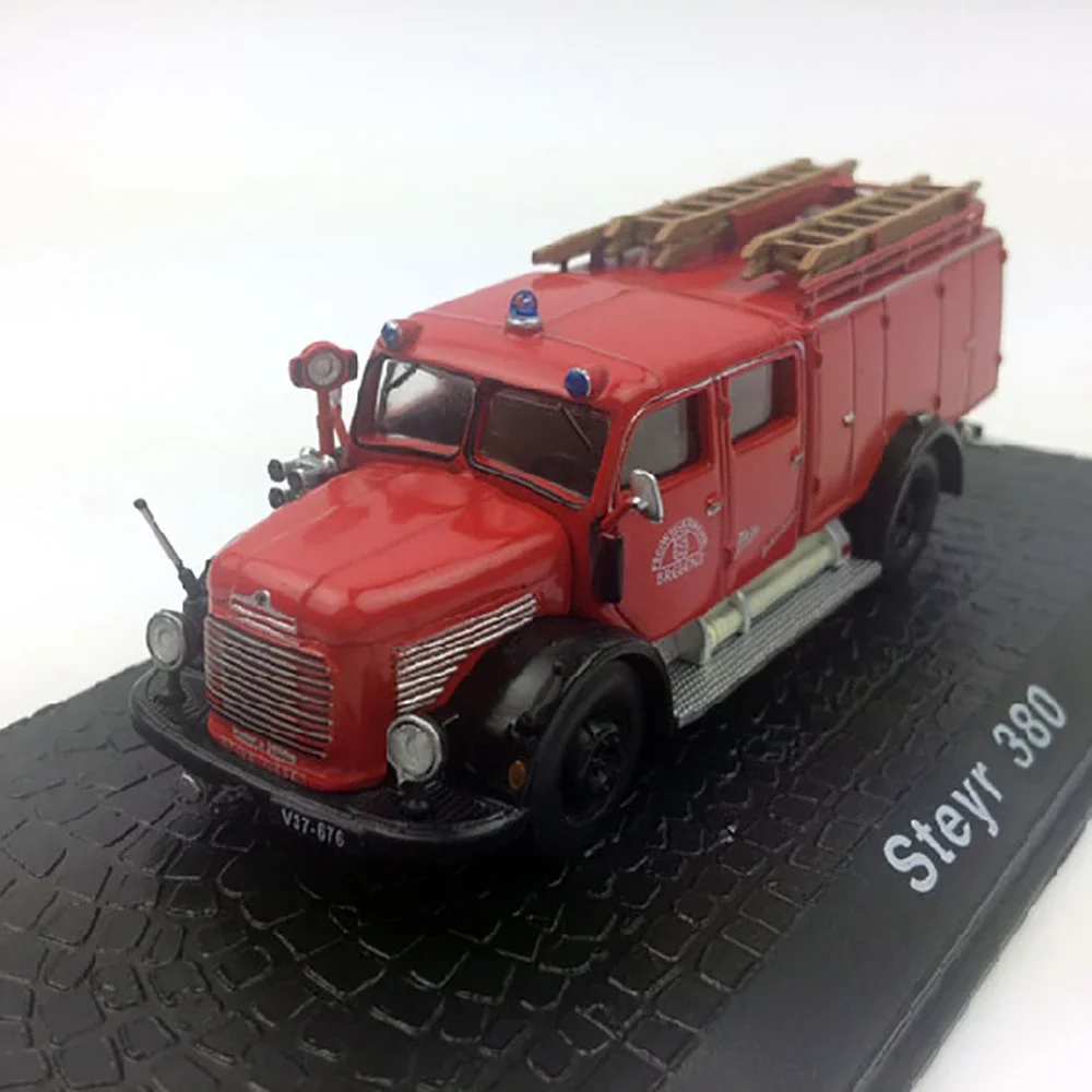 Die Cast 1:72 Scale Steyr 380 Fire Truck Engine Simulation Alloy Retro Rescue Car Model Festival Gift Ornament Hobby Collection