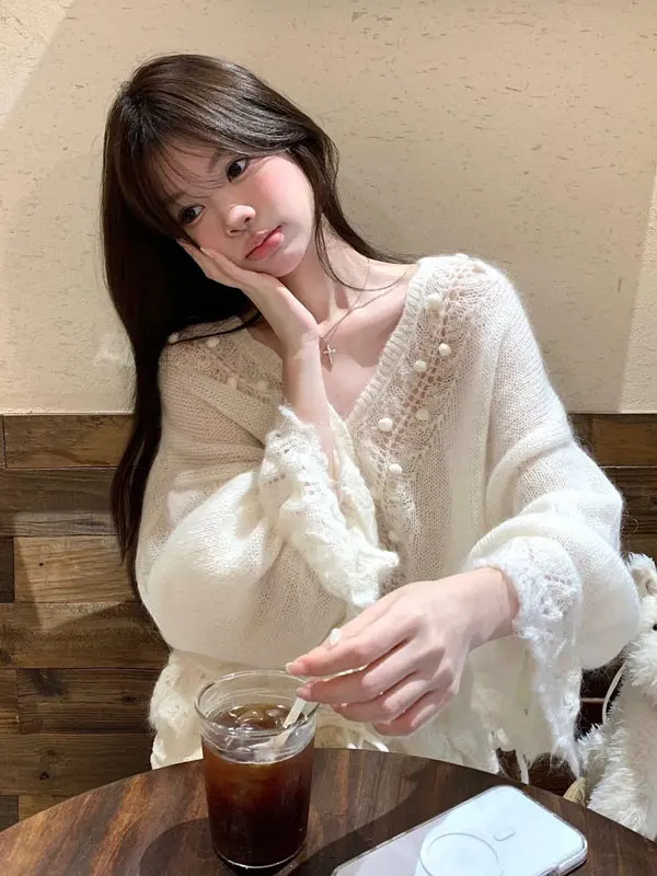 

Trendy Lazy Sle Knitted Sweater V-Ne Hollow out Crochet Design Loose Fit Long Sve Faionable Top for Women