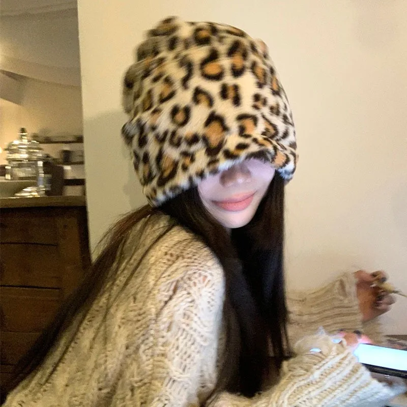 Nueva moda, Jersey de felpa Retro Y2K con estampado de leopardo, sombrero para hombres y mujeres, gorro cálido de invierno con protección para los oídos, gorro con calavera para esquiar