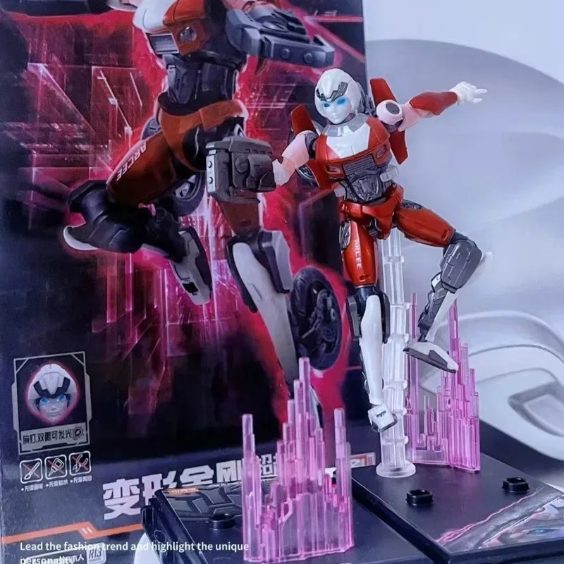 Blokees ONE Transformers Arcee Premium Edition Action Figure Anime Model Movie تمثال قابل للجمع ألعاب سطح المكتب هدايا عيد الميلاد