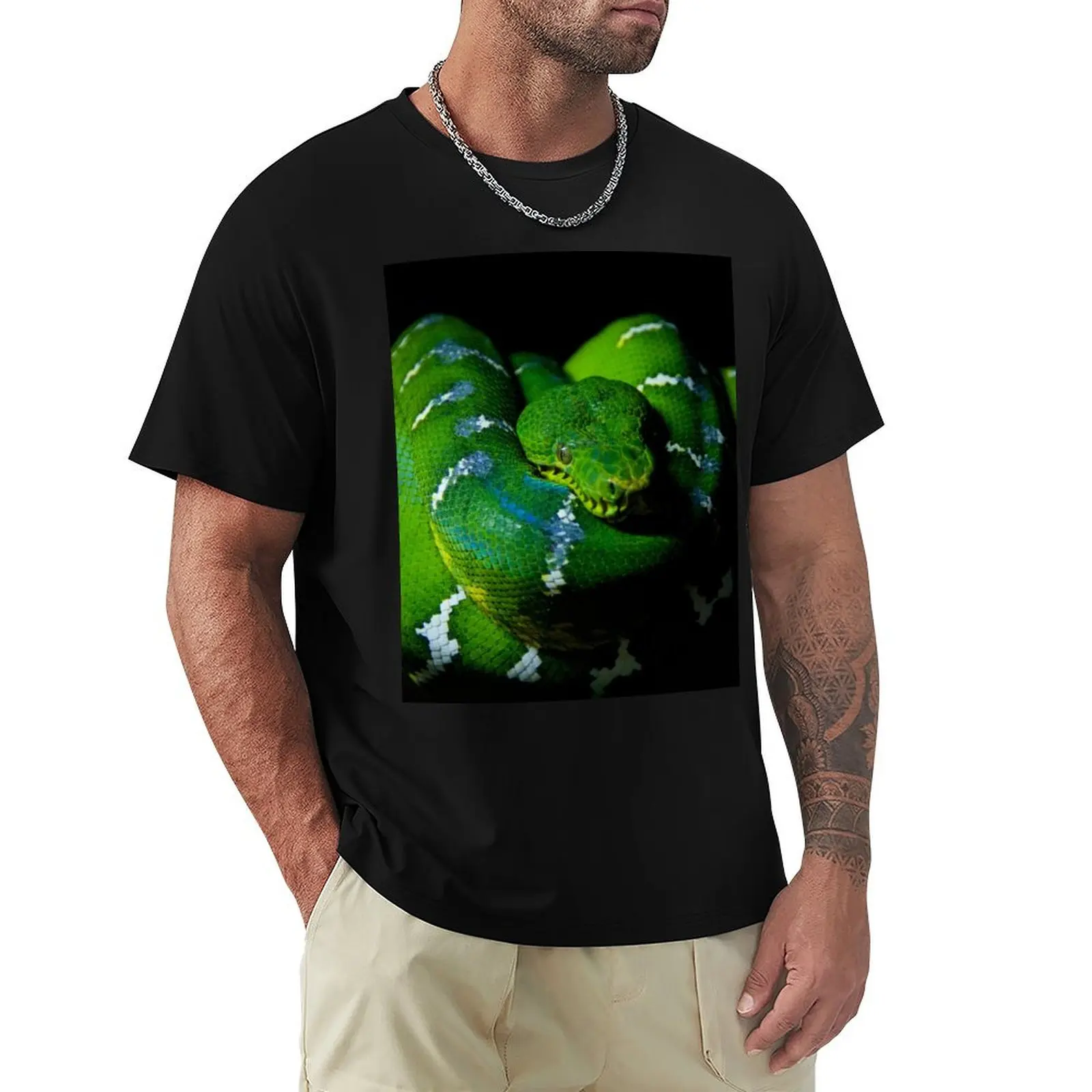 Emerald Tree Boa T-Shirt Street Fashion Casual Tee Shirt