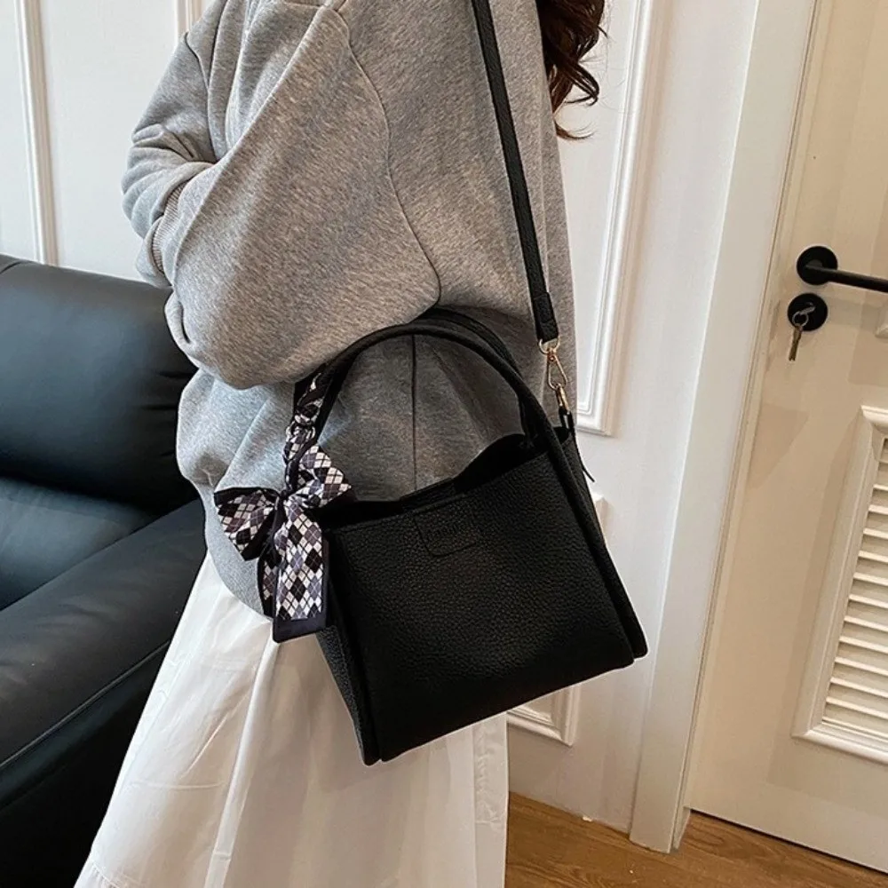 

Минималистичная сумка-ведро из искусственной кожи, однотонная универсальная сумка через плечо в корейском стиле с лентой, женская сумка для путешествий