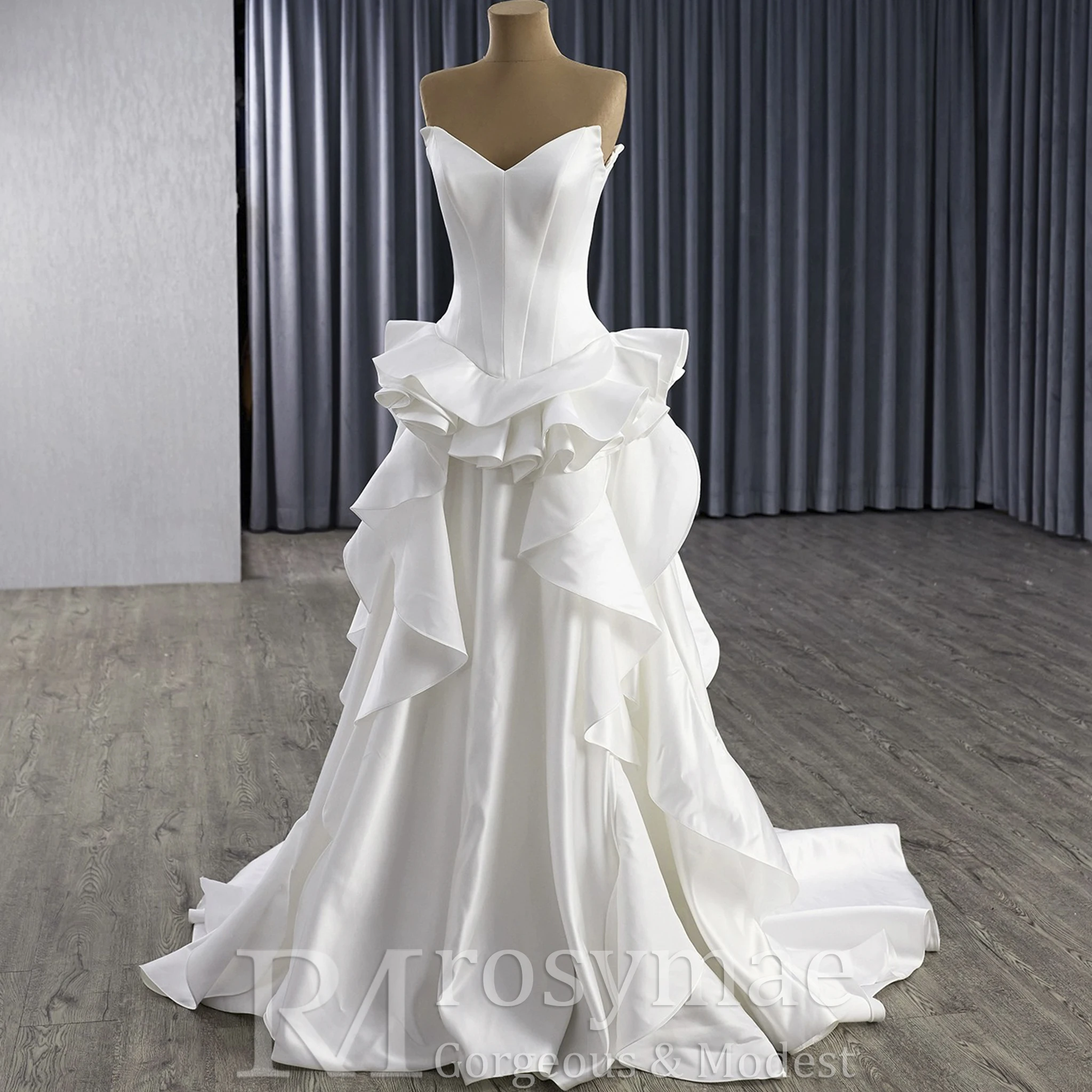 Rosymae V-hals satijnen trouwjurk Unieke ruches rok bruidsjurk voor elegante bruid brautkleid