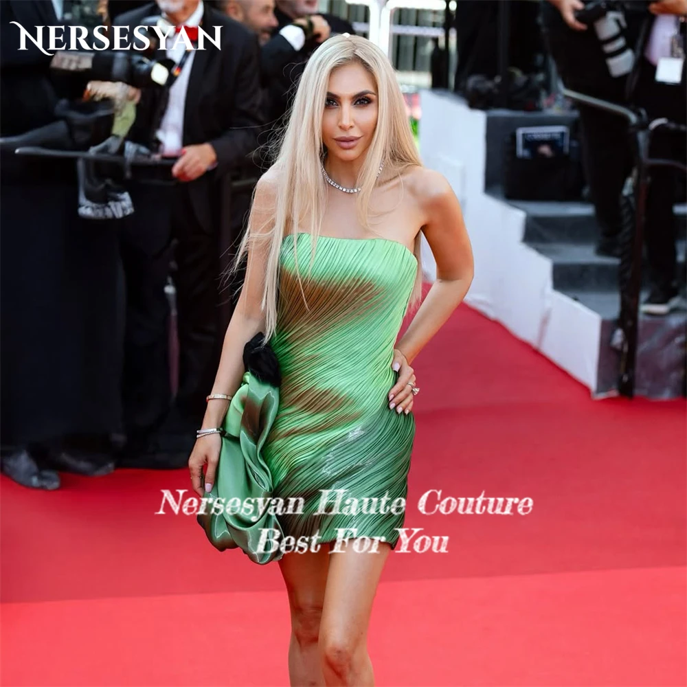 Nersesyan Sexy Green Shiny Cocktail Party Gowns Off Shoulder Pleats Sleeveless Prom Dresses Backless Formal Dress Customized