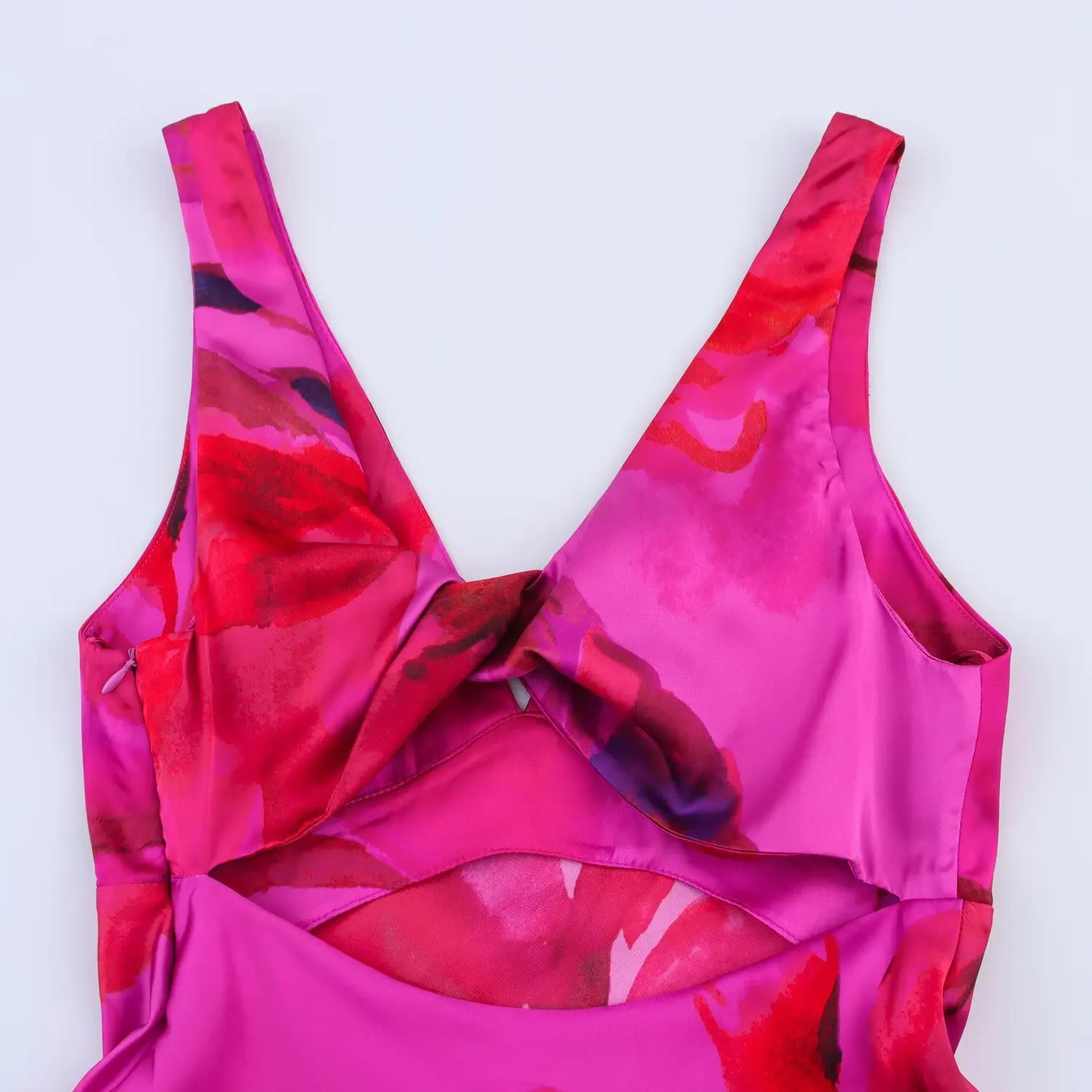  Summer new women's fashionable temperament printed V-neck silk satin texture MIDI dress