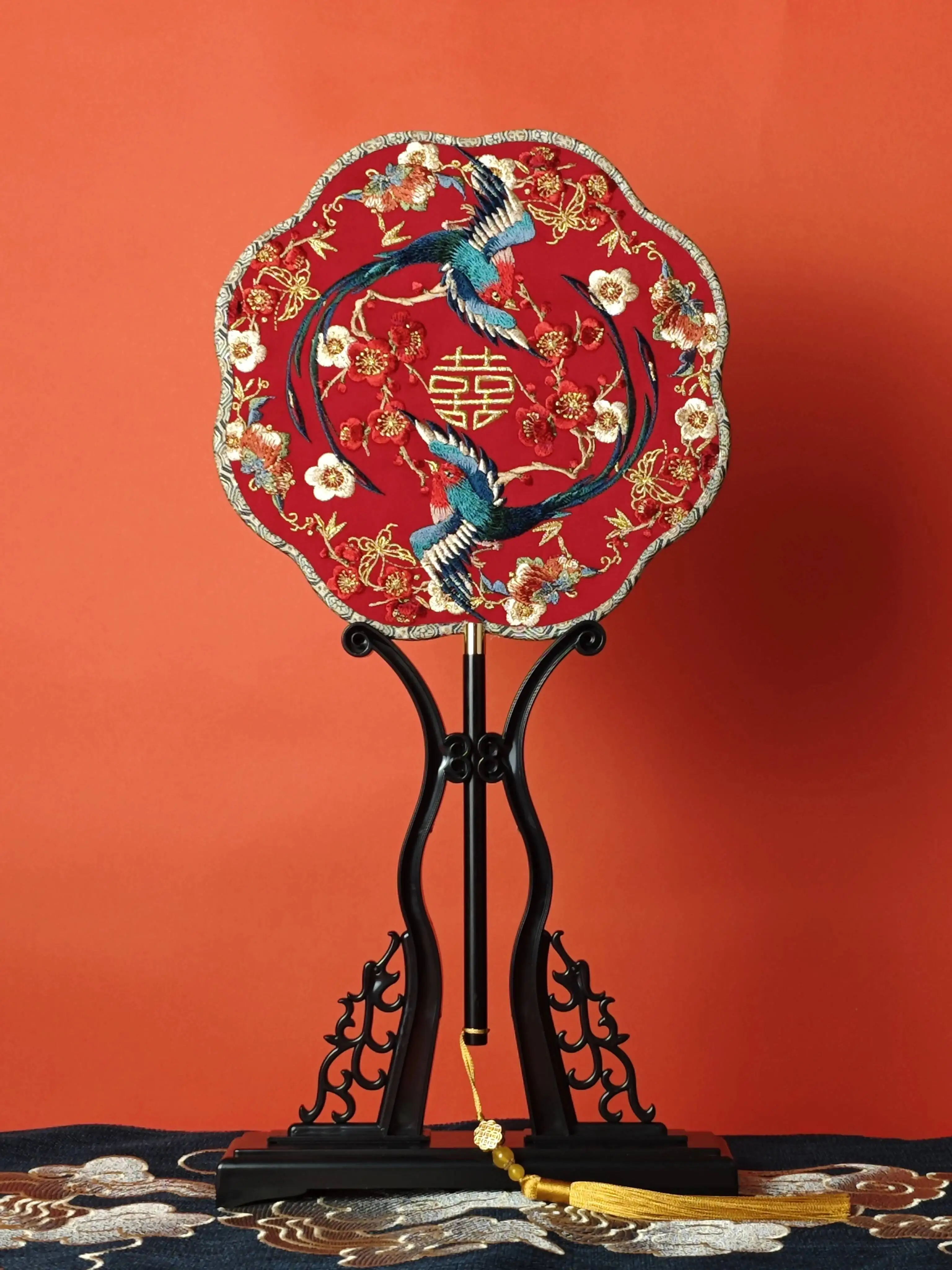 Wedding Embroidered Round Fan, Hanfu Wedding Fan, Exquisitely Crafted Rich Phoenix Embroidered Bridal Fan, Ancient Style Gift