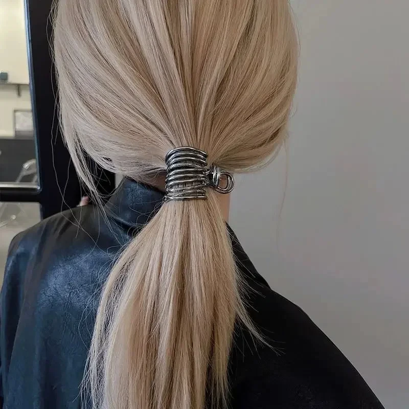 Fashion High Ponytail Clip Metal Hollow Geometric Hair Claw Solid Irregular Long Hair Hairpin Women Hair Accessory Headwear Gift