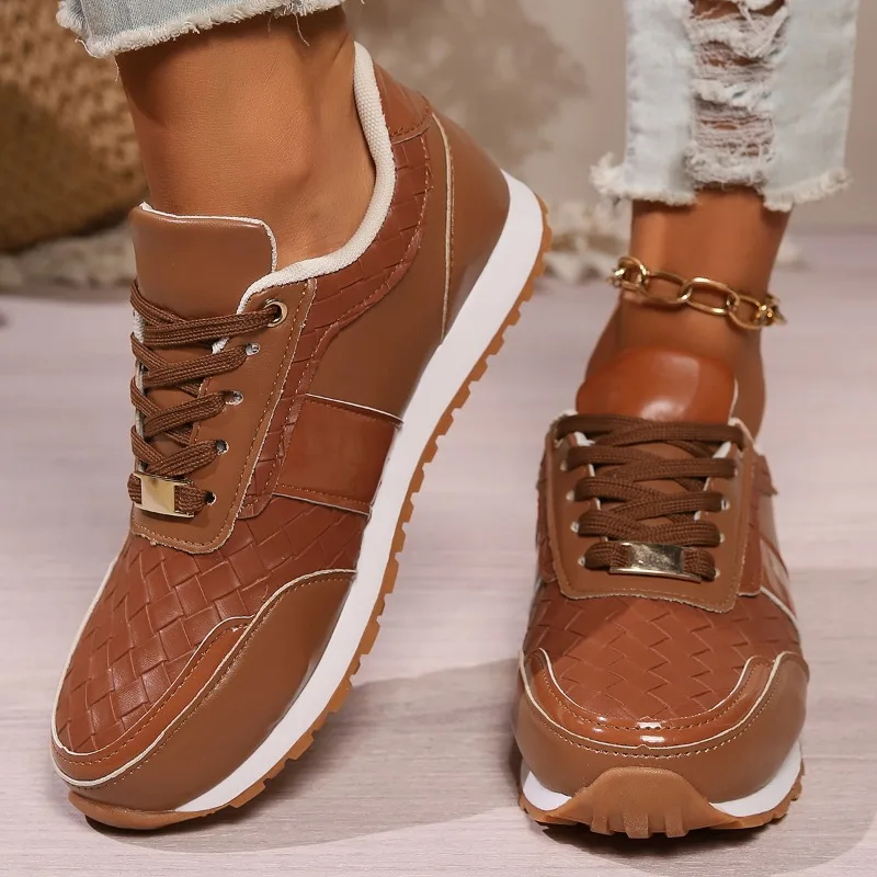 Zapatillas de deporte a la moda para Mujer, zapatos de otoño, plataforma deportiva informal de talla grande 42, Zapatillas vulcanizadas para Mujer