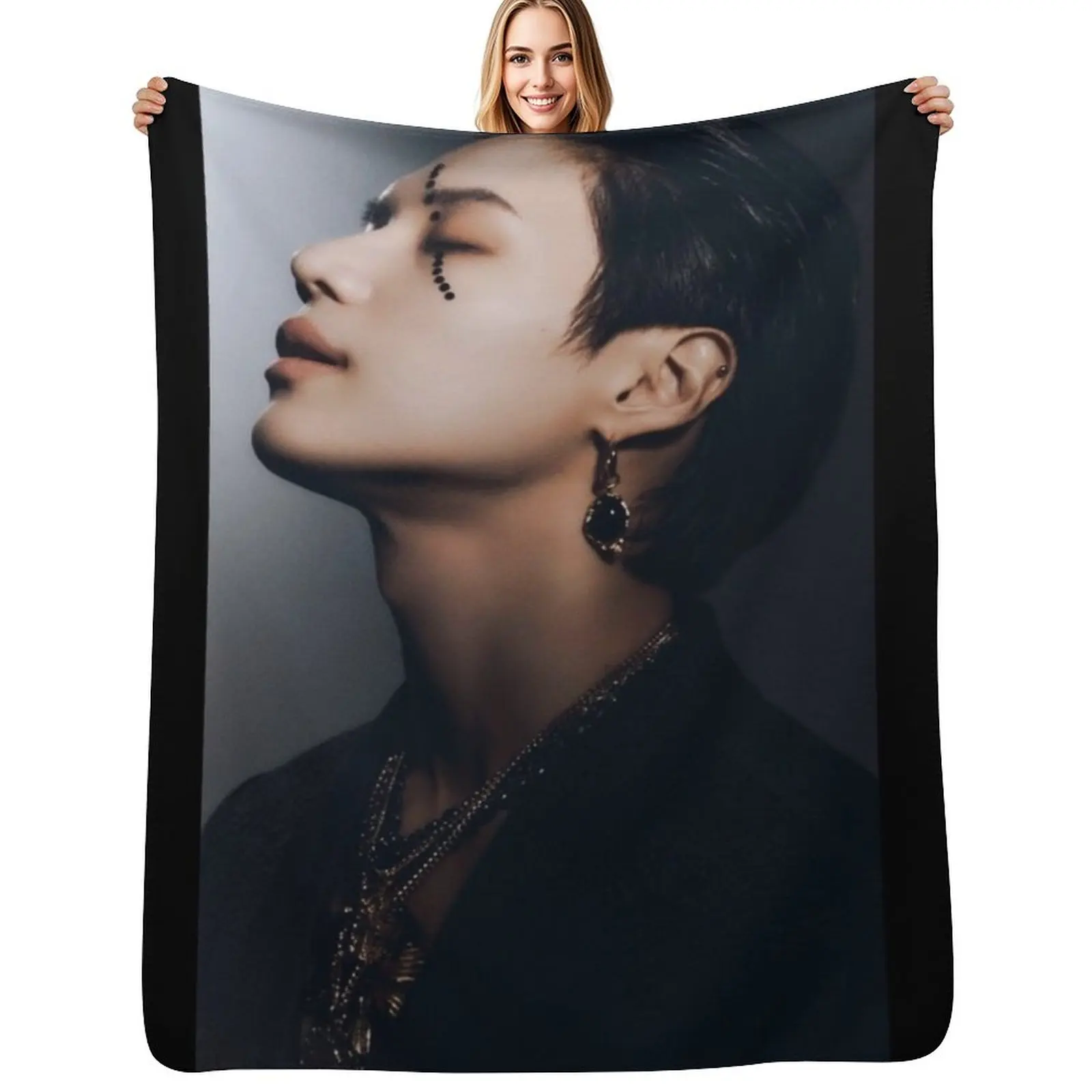 SHINEE TAEMIN Throw Blanket Hair For Decorative Sofa Beautifuls Beach Bed linens Picnic Blankets