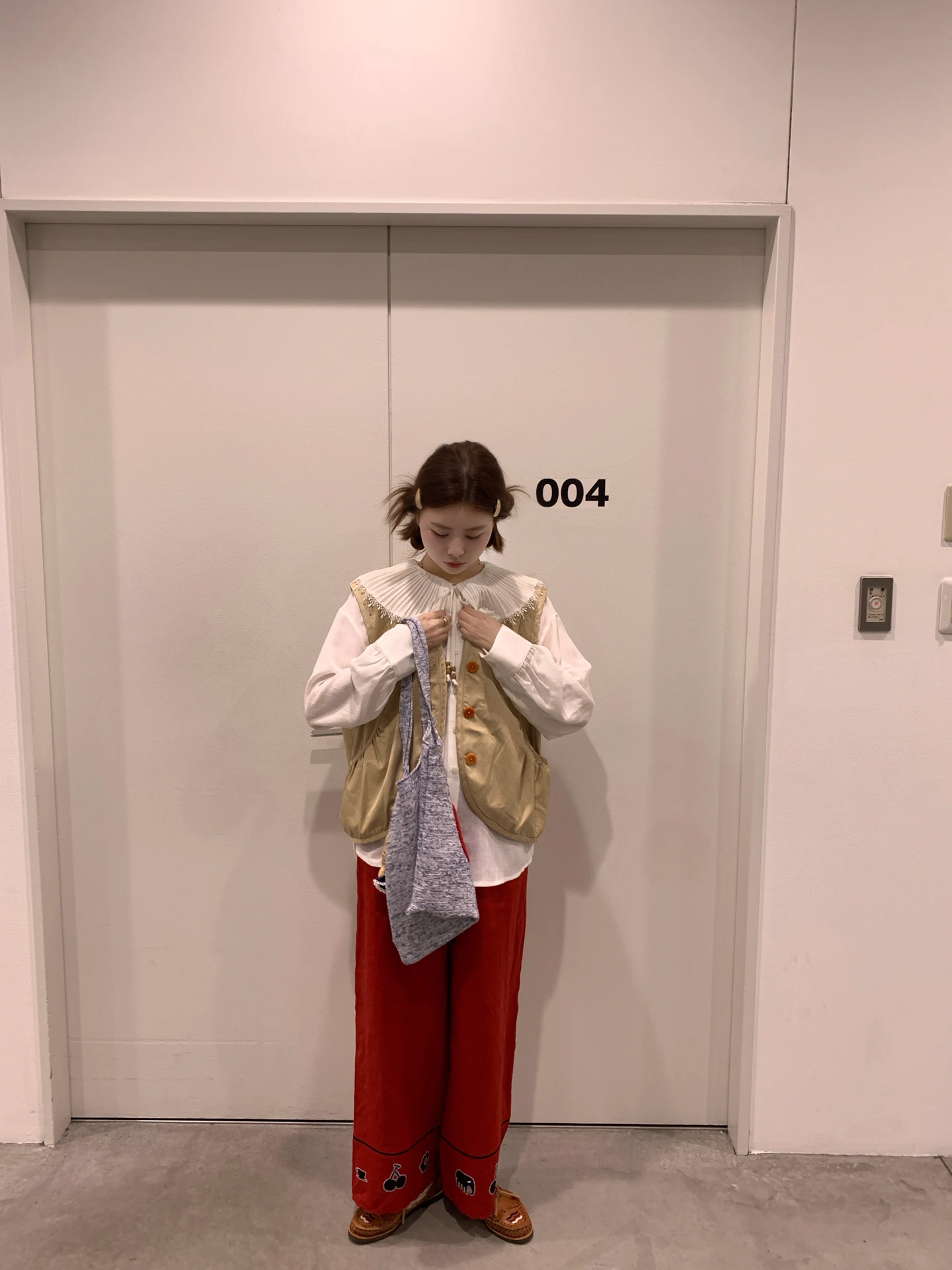 

Realzz Acetate Linting Workwear Vest White irt Orange Buttons Pleated Silk Trim Commute Sle Regular Length Cotton Blend