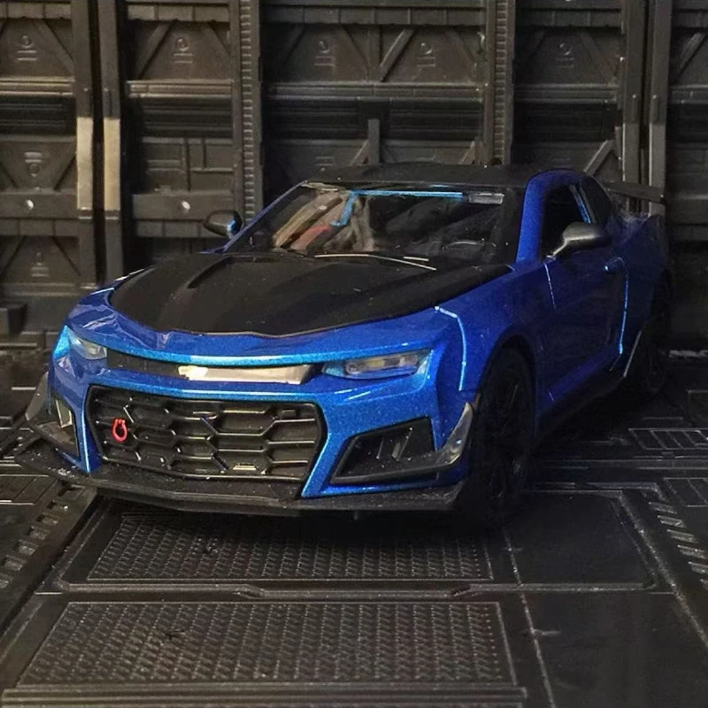 1:24 Chevrolet Camaro aleación Diecast modelo coche de juguete sonido y luz tirar hacia atrás coche de Metal colección de simulación regalos juguetes niño