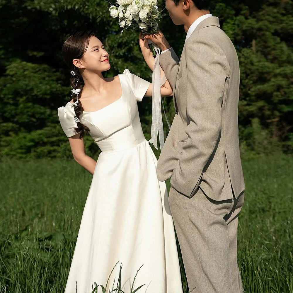 

Bowith Square Collar Short Sleeves Satin Wedding Dresses Korea Photo Shoot A Line Floor-Length 웨딩드레스 Customized Bridal Gown