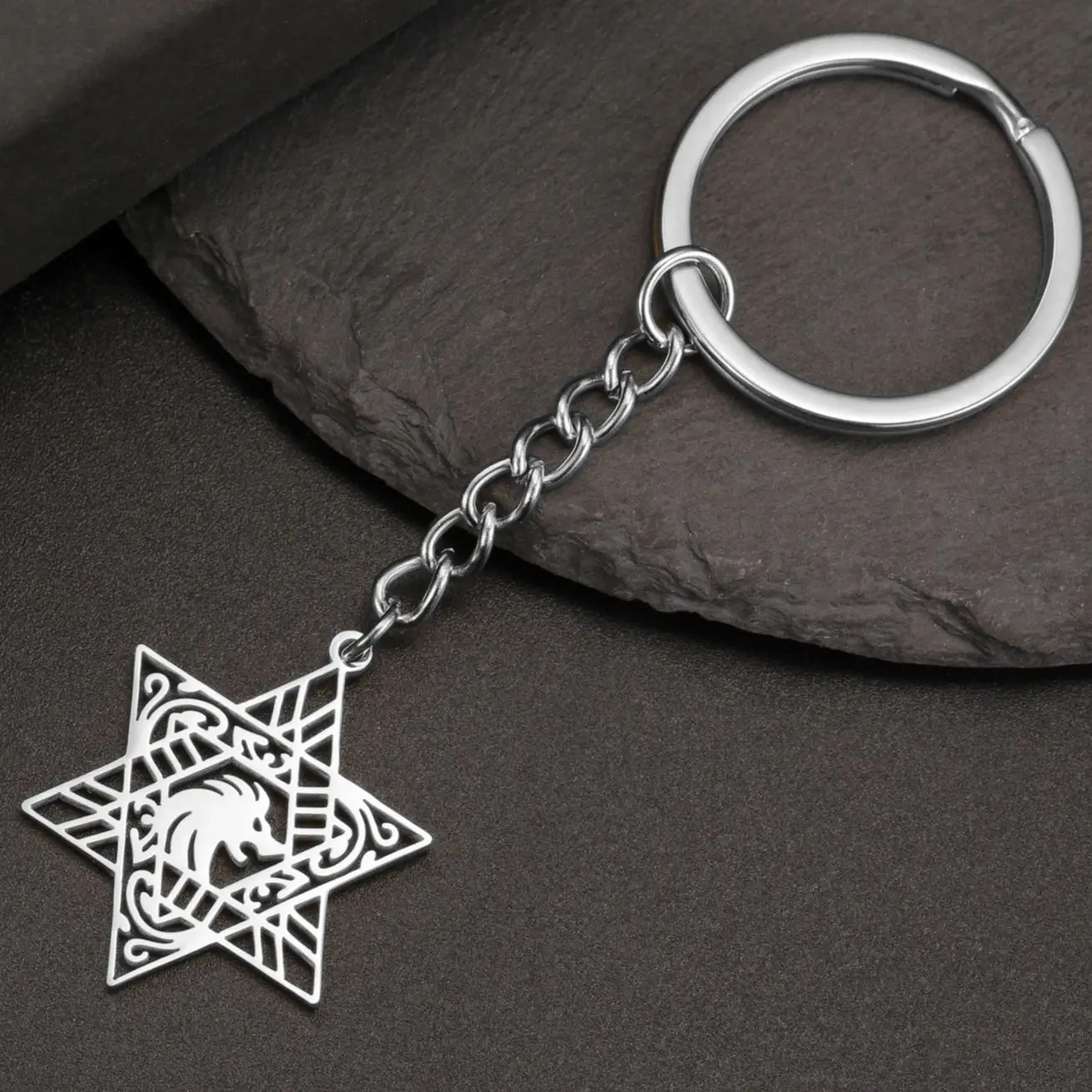 LIKGREAT Trend Star of David Keychain Stainless Steel Animal lion hollow Pendant Keyring Jewish Judaism Hexagram Amulet Jewelry