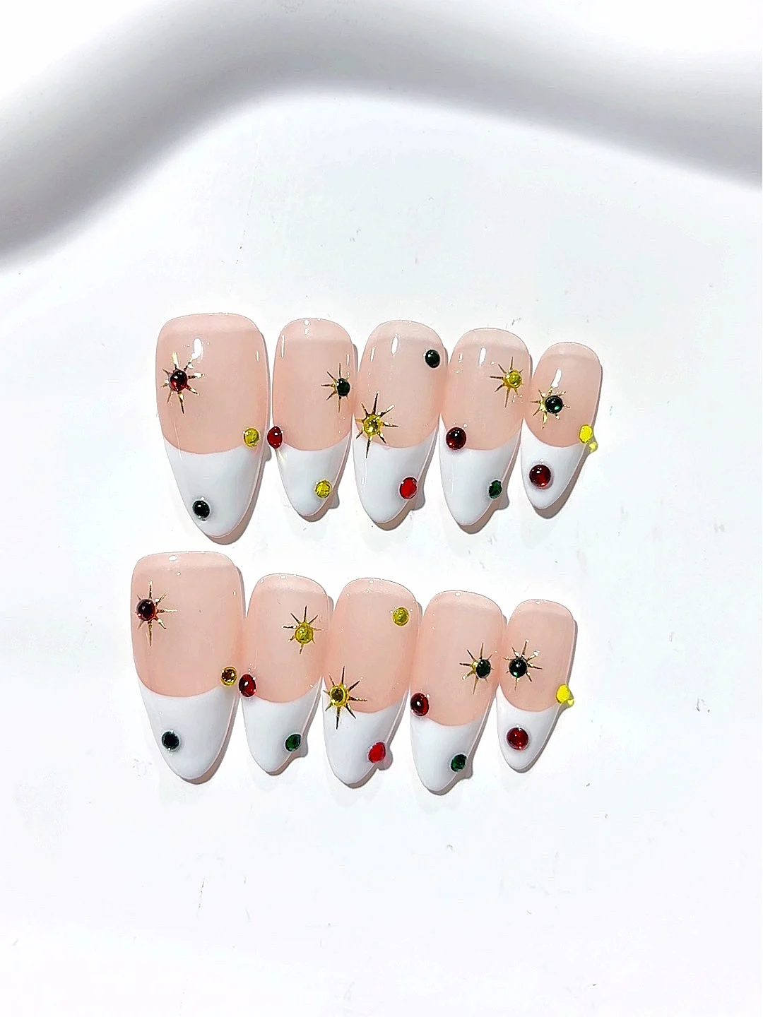 

French Style Nail Art with Diamond Inlay Casual Nail Art Fashion Manicure (B115)