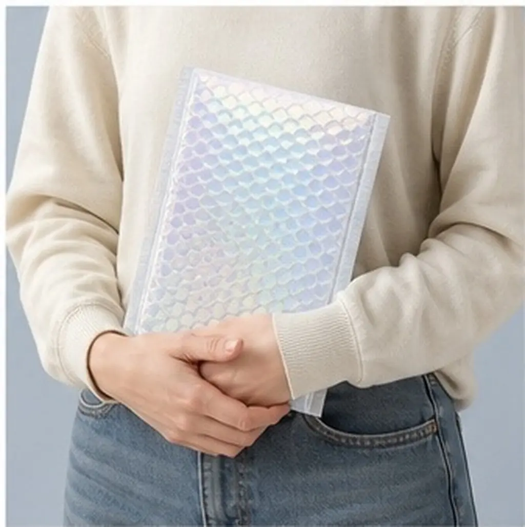 20Pcs Colorful Bubble Mailers Waterproof Padded Envelopes for Shipping Strong Adhesive Cushioning Protection Rain Snow