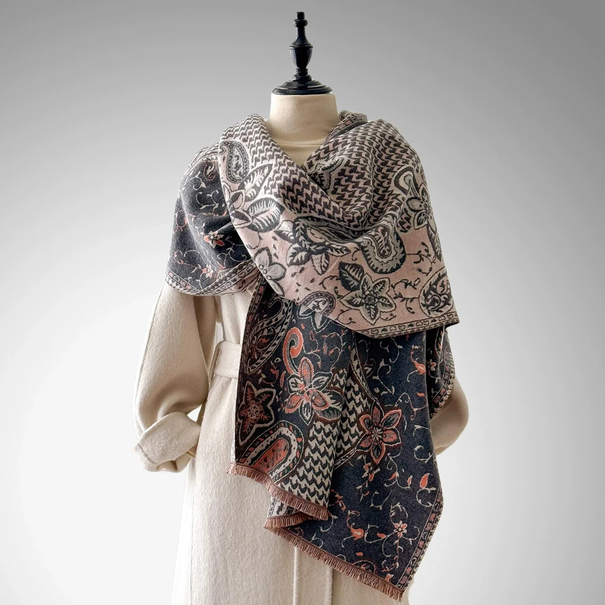 

Women's Imitation Cashmere Warm Shawl Ethnic Style Cloak Fashionable Scarves Floral Print Coldproof and Windproof Scraf