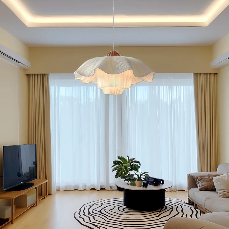 French romantic and elegant pleated shadow pendant lamp French medieval restaurant fabric lamp fluffy skirt master bedroom light