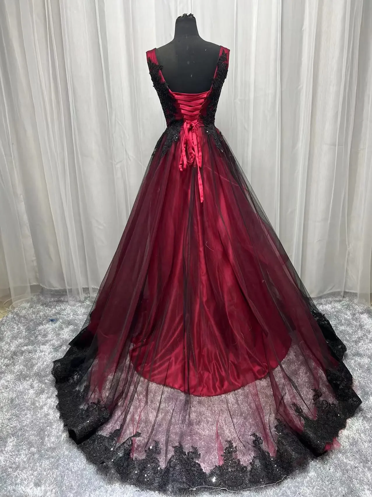 

Custom Made Evening Dresses Burgundy Prom Dress 2022 V Neck Plus Size A Line Party Lace Appliques Formal Gowns Robe De Soiree