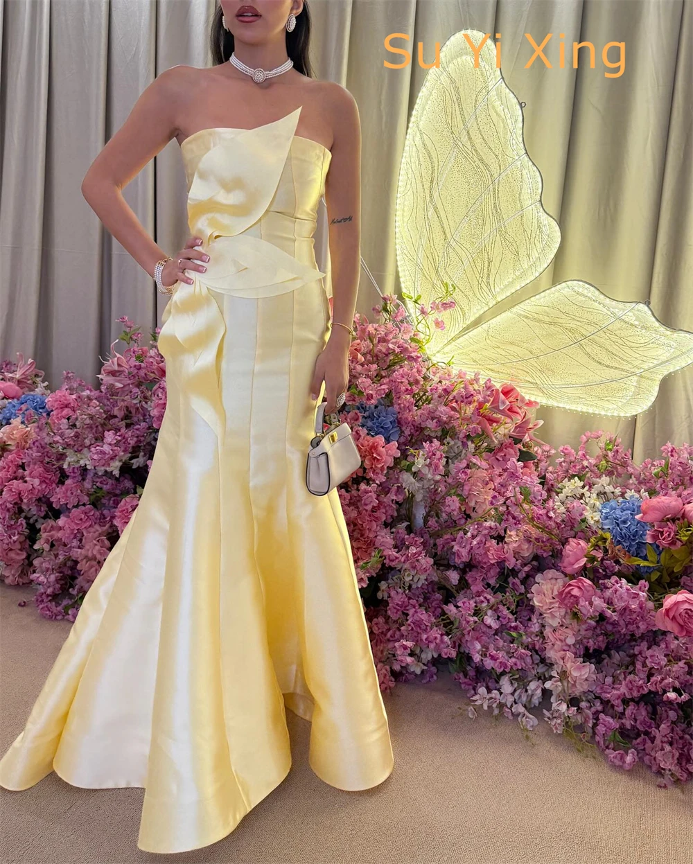 Dostosowana klasyczna żółta satynowa suknia wieczorowa nowoczesna bez ramiączek bez rękawów sukienka na imprezę formalna linia A długość podłogi suknie gwiazd