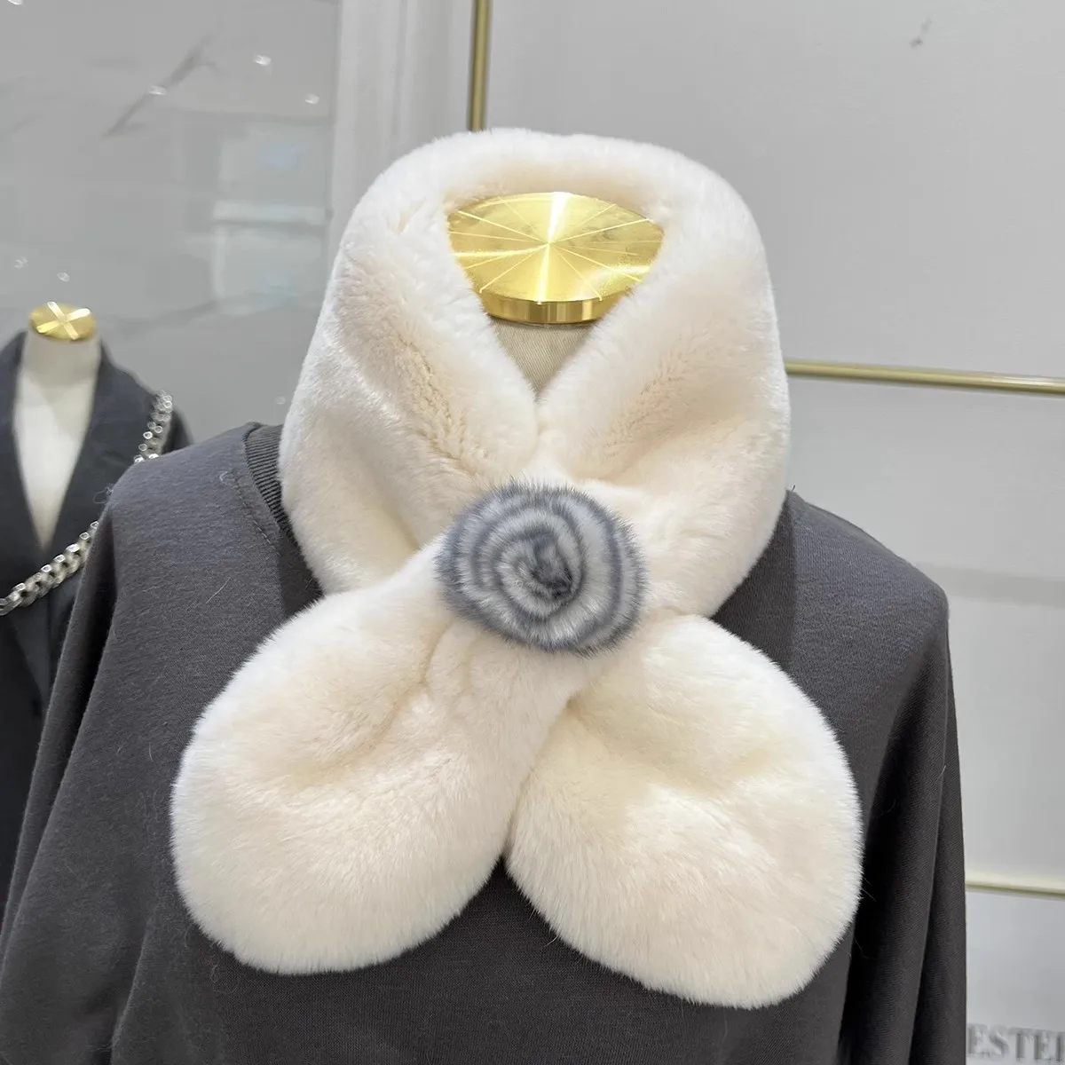 Natural Rabbit Fur Women's Luxury Soft Fur Double Side Scarf Thermal Thicken Warm Genuine Fur Scarf Shawl TB113 image 2