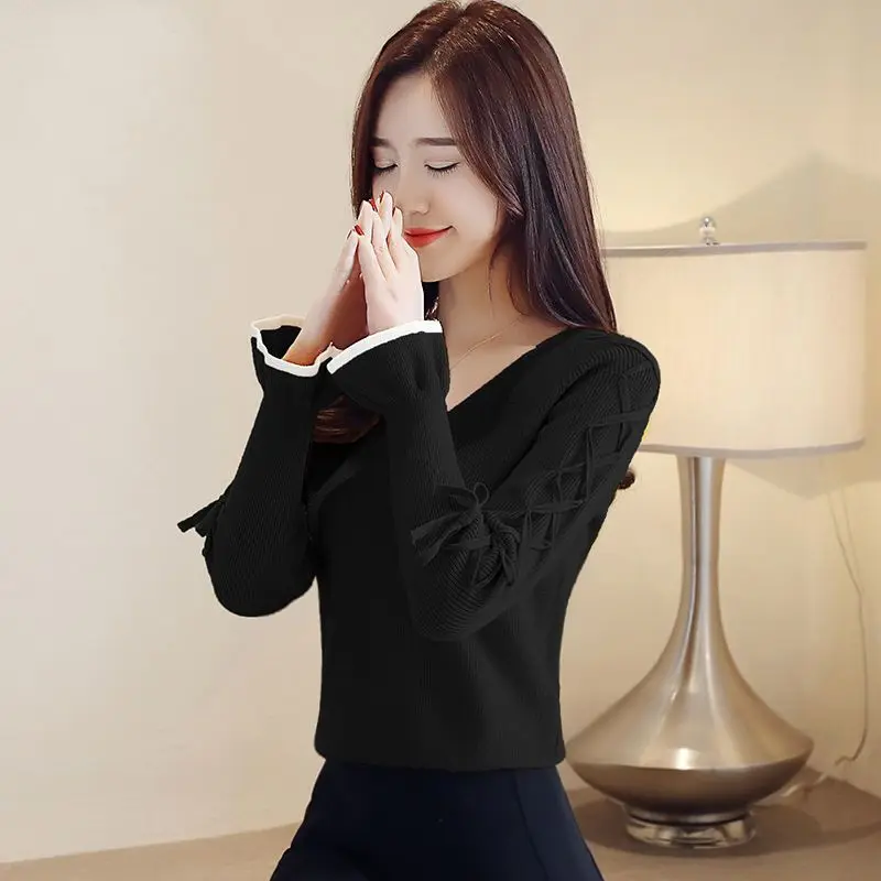 Women Autumn Winter Korean New Fashion V-Neck Pullover Knit Sweater Solid Bow Spliced Thickened Warm Versatile Flare Sleeve Tops