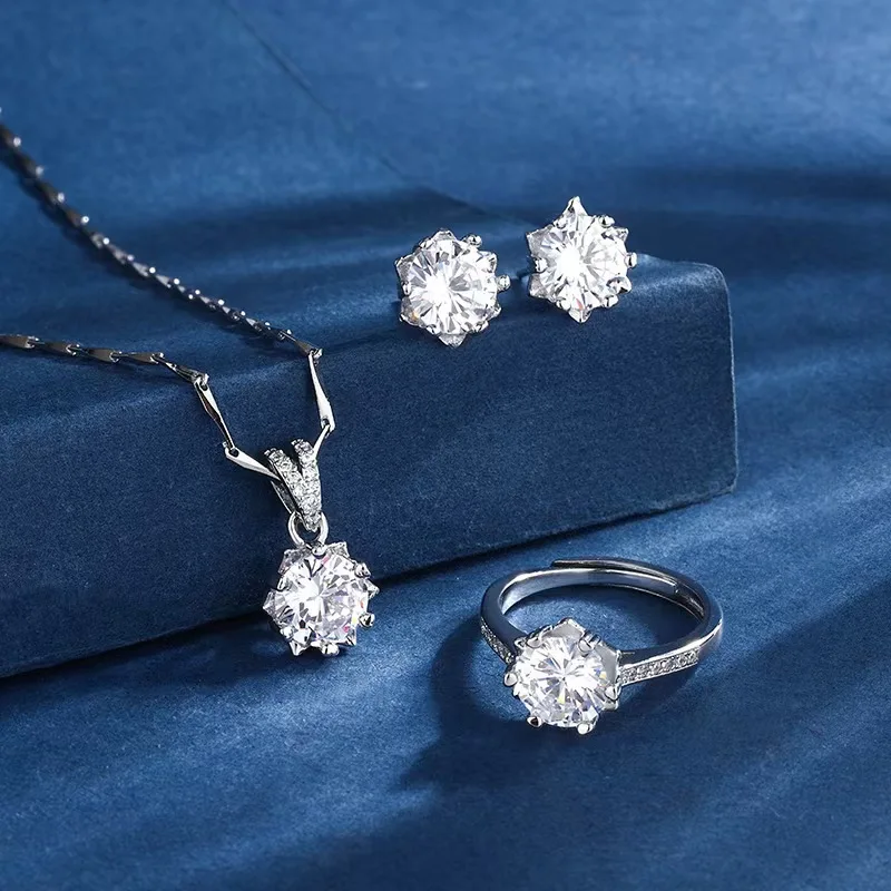 Elegant Vintage Jewelry for Women Sparkling Rhinestones Pendant Necklace Shiny Crystal Choker Bridal Wedding Party Accessories