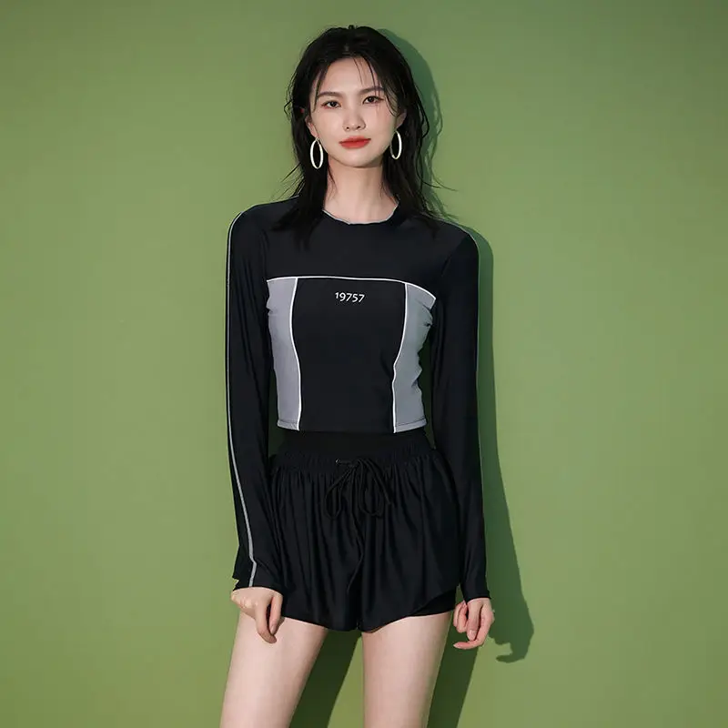 Maillot de bain deux pièces pour étudiantes, antidérapant, manches longues, printemps chaud, utilisation en piscine, été