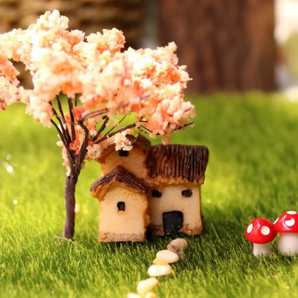6Pcs Miniature Thatched House Resin Crafts Pastoral Style Micro Landscape Decoration for Desktop Garden Micro Landscape