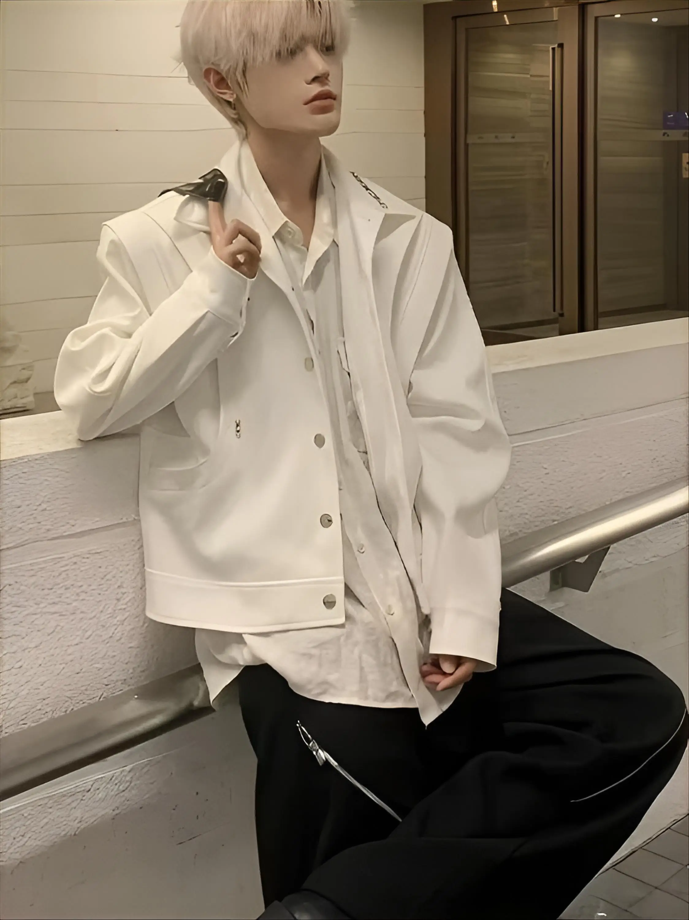 

Мужская куртка-пальто больших размеров Furis Skyscraper: городская, офисная, деловая, для профессионалов, для успешных встреч, корпоративная, городская.