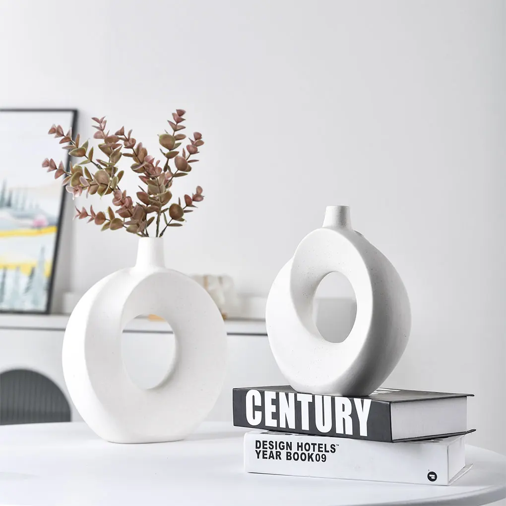 Eye-catching Ornaments Donut Vase For Living Space Which Some ple Lines To Describe More Unique