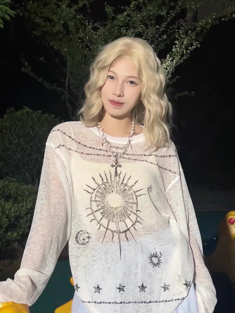 

White Thin Sweet Hot Girl Printed Sunscreen Blouse Long-Sleeved T-Shirt For Women In Summer New Lazy Style Loose Top Trendy